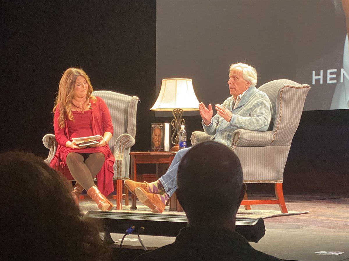 LILitFest's tweet photo. Thank you, @hwinkler4real for an incredible evening here on Long Island tonight. We all immensely enjoyed meeting you and your lovely wife, and hearing about your memoir. Please come back--you are always welcome! https://t.co/h2pHCBeI6X