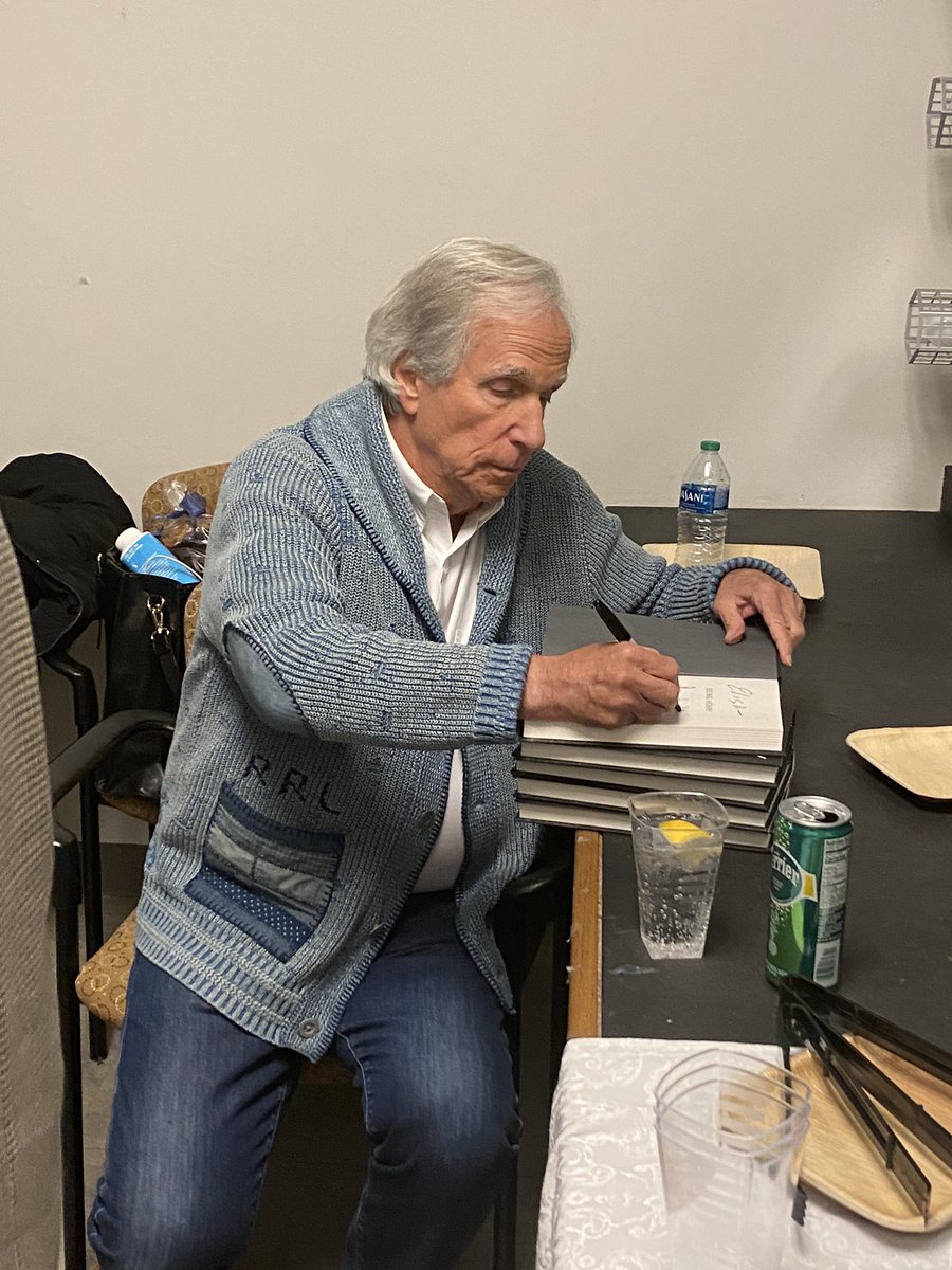 LILitFest's tweet photo. Thank you, @hwinkler4real for an incredible evening here on Long Island tonight. We all immensely enjoyed meeting you and your lovely wife, and hearing about your memoir. Please come back--you are always welcome! https://t.co/h2pHCBeI6X