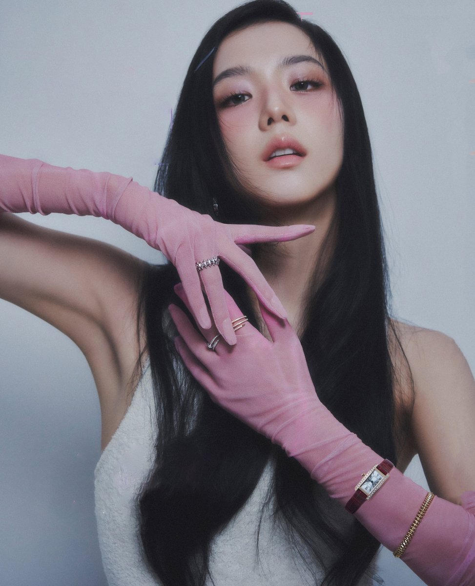 Jisoo for ELLE Singapore clean version (2)