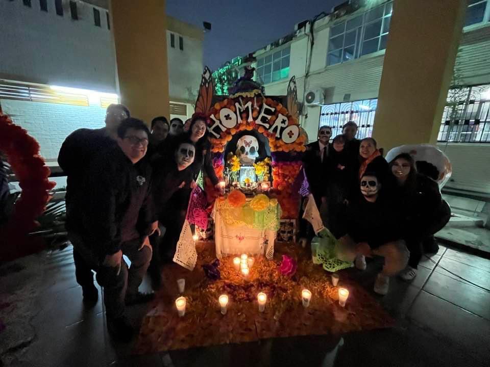 BiosMarco's tweet photo. Altar en honor a @Homerogomez_g El Guardían de la Mariposa Monarca,  por alumnos de primer sem de la Lic. en Enseñanza y Aprendizaje de la Biología. ENSMSG Monterrey, Mex. 

@SEMARNAT_mx @CONABIO @MedioAmbienteNL 

#BioS_ENS 

#GuardianPorSiempre https://t.co/panQdxd3fW