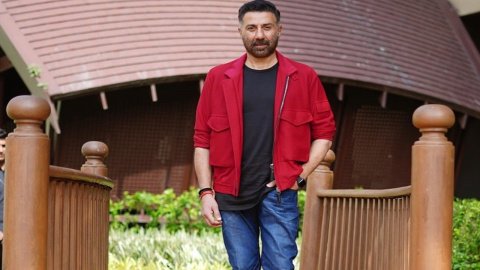 #SunnyDeol and Director #AbbasMustan to team up for a action thriller in 2024; #VishalRana to produce.