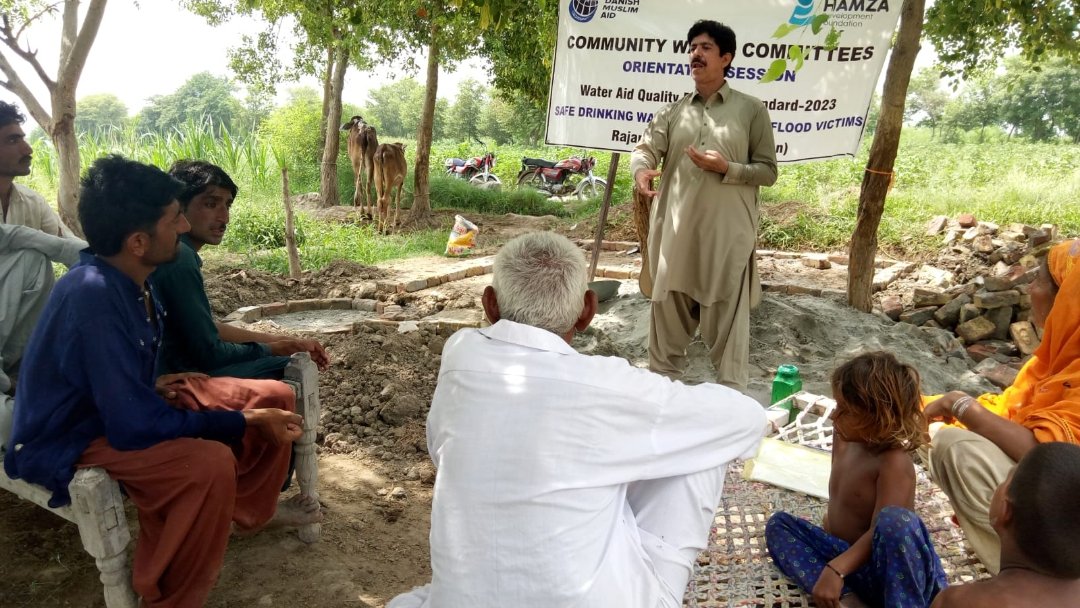 Naeemjiskani's tweet photo. "To a social worker working for others is not a job, it is a joy"
#CommunitySessions
#HygienePromotion
#CommunityDevelopment
#socialwork #Developmemtsector #Humanitarianwork #emergencyresponse https://t.co/08SrYEDzfd