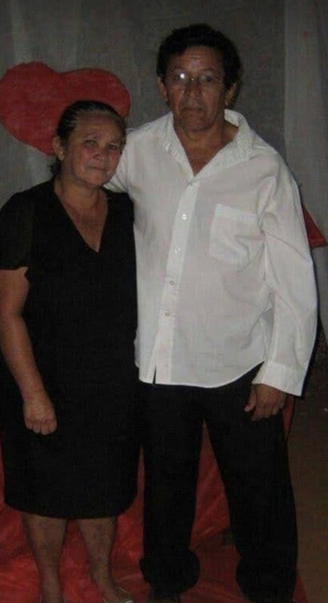 mcms_Clarinha's tweet photo. Enquanto tiver memória, vocês estarão vivos em mim. 🖤 https://t.co/fAamt7qyIR