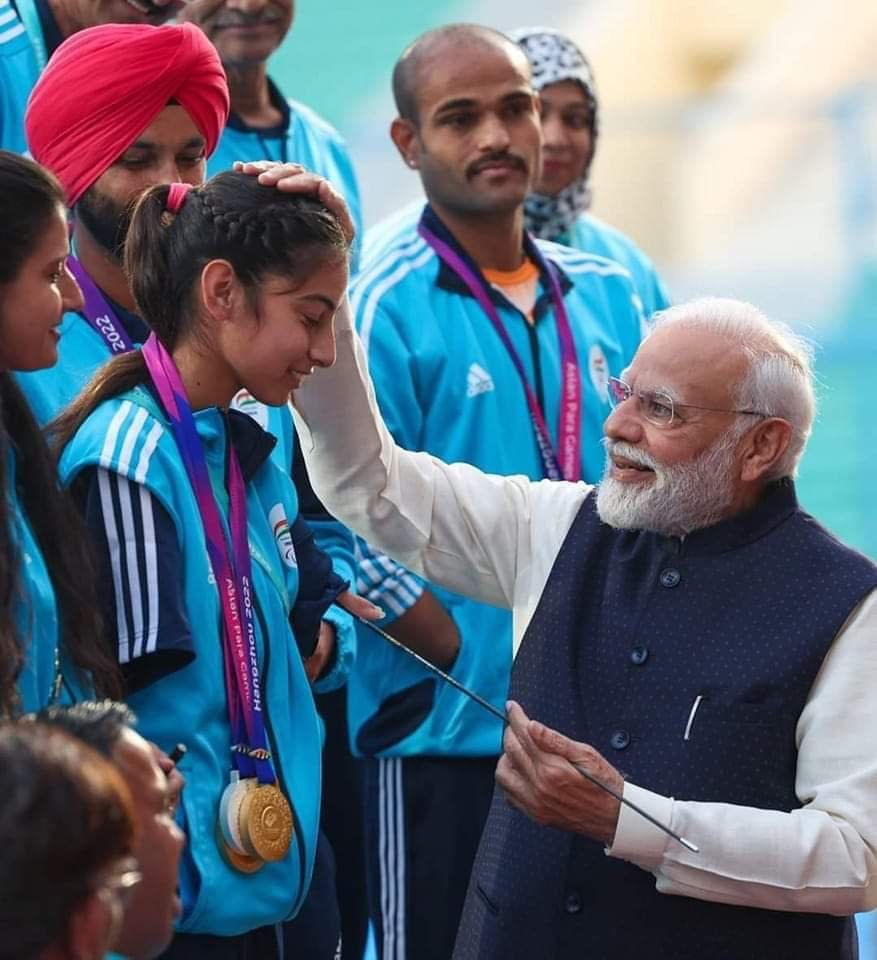 J&K Sports Council (@jksportscouncil) on Twitter photo Pride of J&K #SheetalDevi Para archer from Kishtawar with Honourable PM Shri Narendra Modi ji during a felicitation ceremony in Delhi Pride of J&K #SheetalDevi Para archer from Kishtawar with Honourable PM Shri Narendra Modi ji during a felicitation ceremony in Delhi