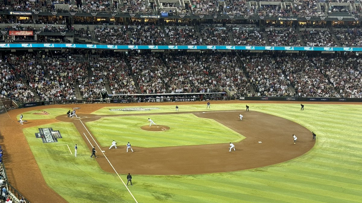 Great time at game 5 of the World Series <a href="/Dbacks/">Arizona Diamondbacks</a>…great season!