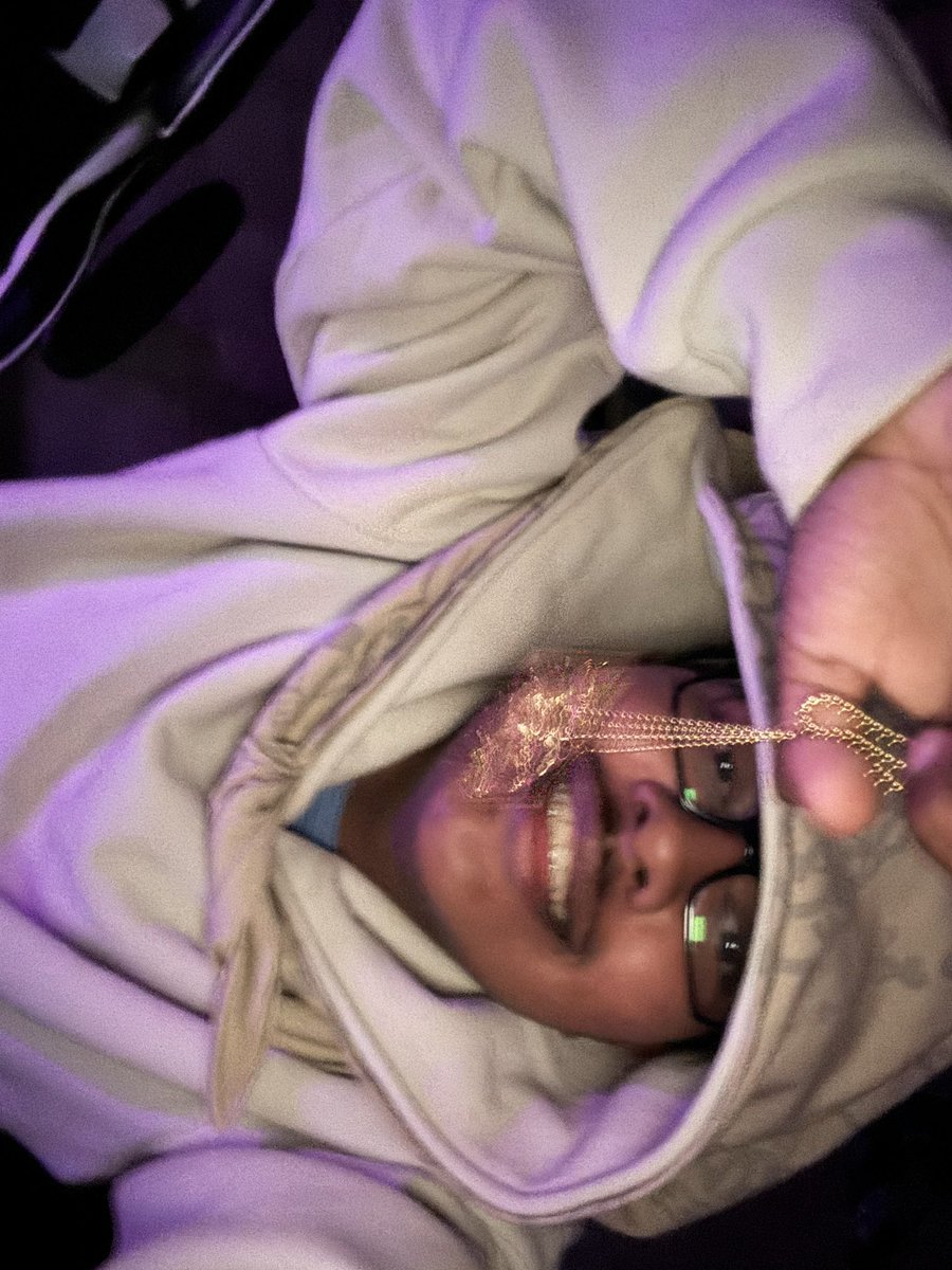 InsomnxacGrxm's tweet photo. YO THE BALLOONS KEEP COMING BACK?! I really hit 20. https://t.co/I24G2hPRr8