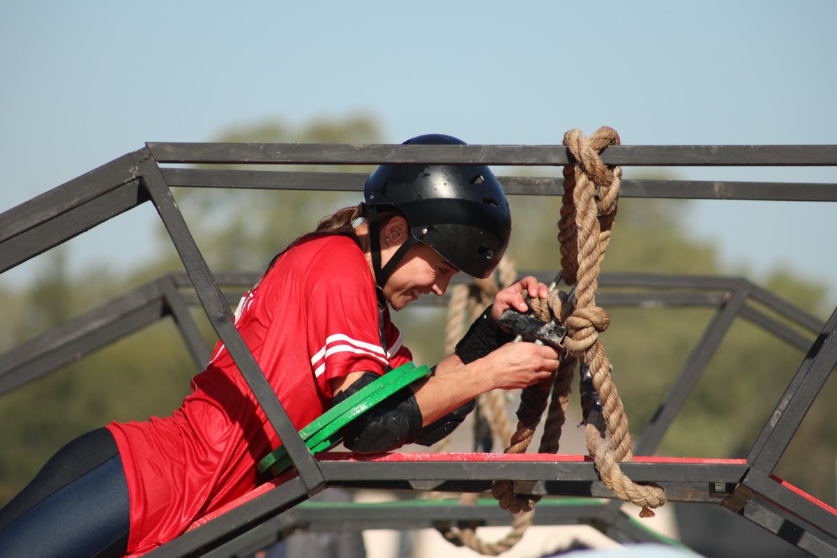 Esto desafío para lograr el pase a la final de está poniendo cardiaco y tú no te lo puedes perder por #El5 🏨🙌🏻 #HotelVIPMX