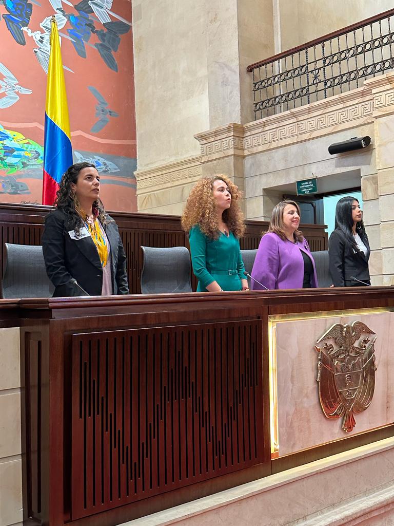 OProtocolo's tweet image. En el salón Elíptico del Capitolio Nacional se llevó a cabo el Panel “Las mujeres científicas y su contribución a las transformaciones que requiere Colombia”, moderado por la ministra de Ciencia, Tecnología e Innovación, Dra. Yesenia Olaya Requene.