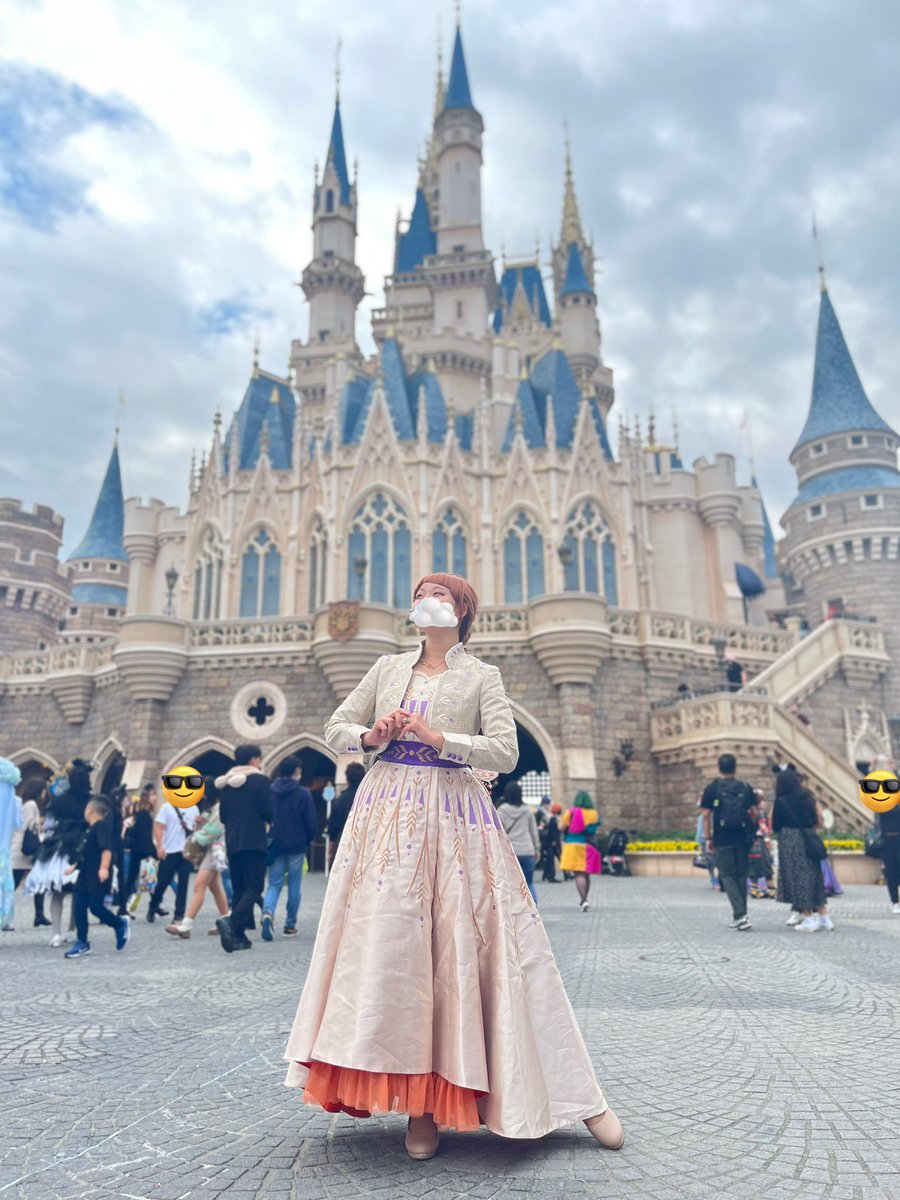 Disneylovefox's tweet photo. Dハロ仮装、去年と今年で大分違ったなぁ😂
2022 初スキャター👓
2022 2-3年目のアリエル🐚
2023 初麦アナ🌾
#Dハロ2023 
#Dハロ
#ディズニー仮装 https://t.co/ibus6rM4ZX
