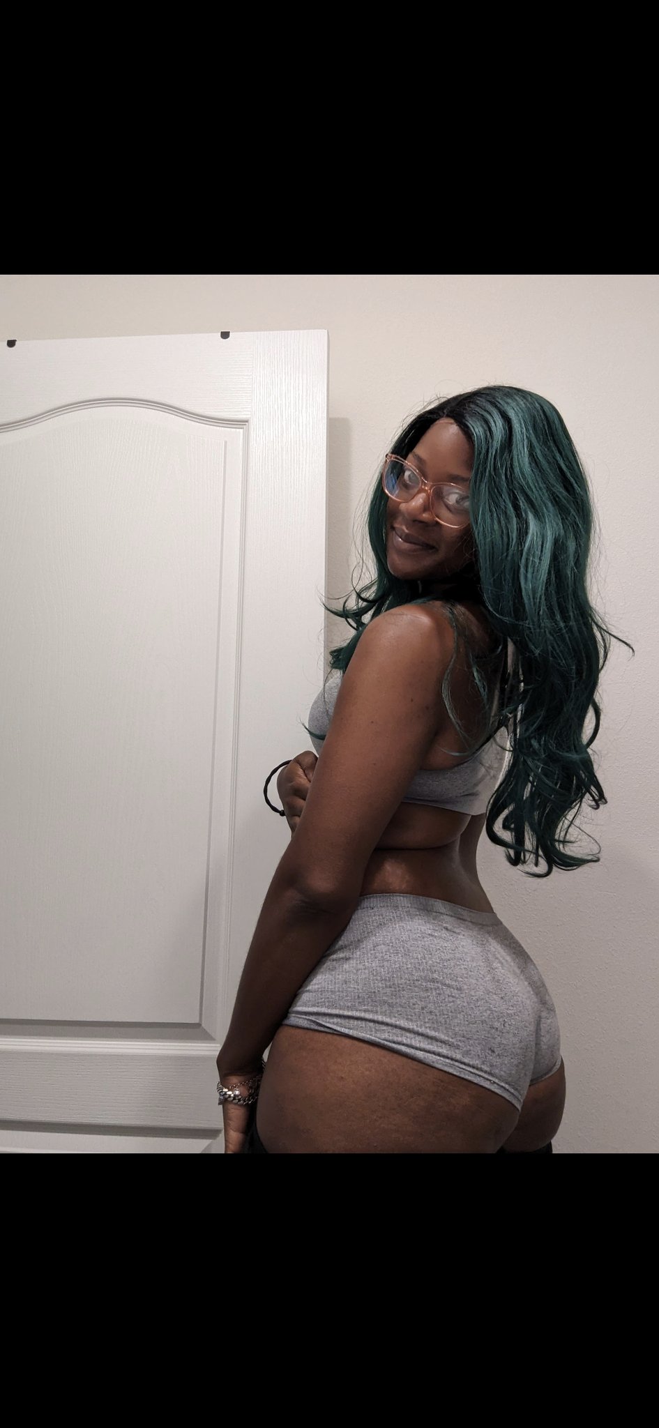 Thinner but still can wear my size 17s, this ass ain't gone no where trust the process 💪🏾🙌🏾🙏🏾 https://t.co/aXOPT7Ahdd