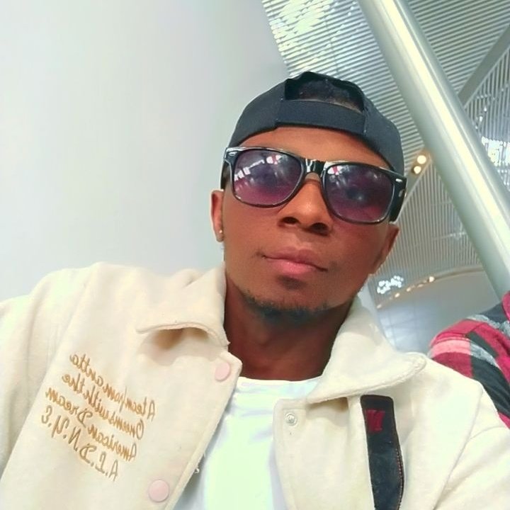 Josb89785's tweet photo. #NewProfilePic https://t.co/Rj8Exinn0X