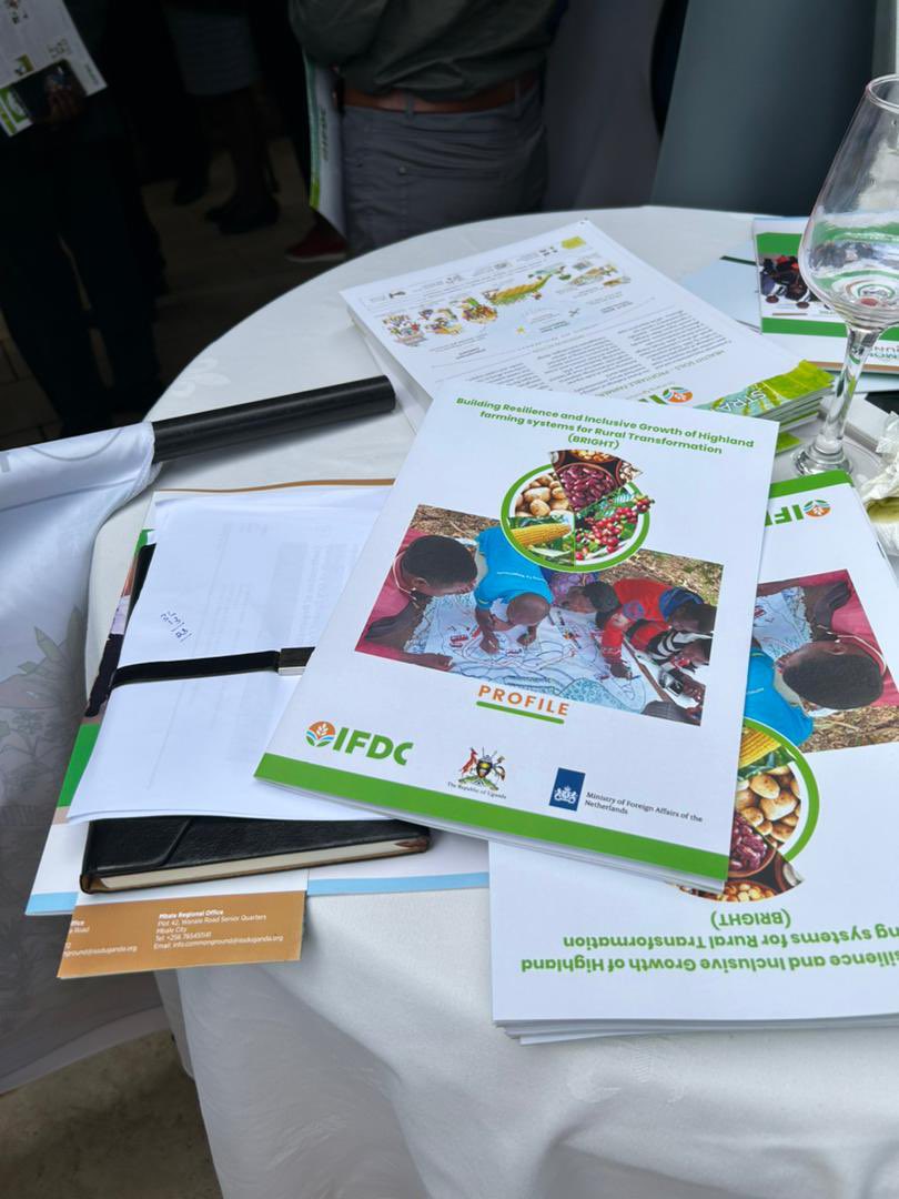 Yesterday we celebrated the launch of 3 new projects 🎊 Together #BRIGHT, #CommonGround and #DHCL will reach over 250.000 households with improved #foodsecurity, increased income and access to credit 👏🏼