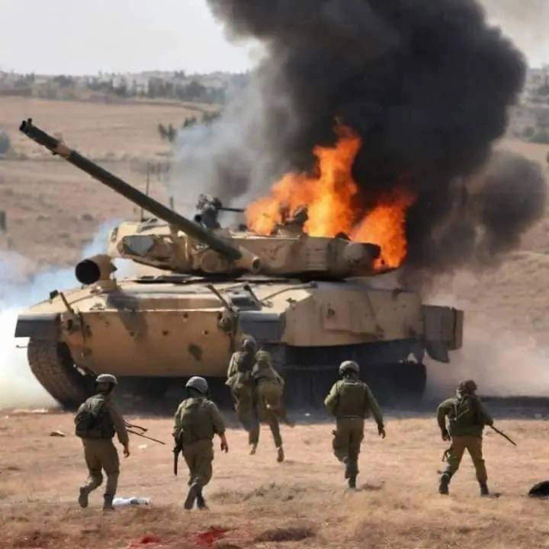 ايها الشرفاء …

بشهادة من احد الاخوة في غزه 
ان ما يحدث لايتم نشره من قبل جيش الاحتلال دبابات ومدرعات محترقه عشرااات القتلى .. والمقاومه لاتستطيع ان تصور بسبب سرعه الحركة لديها 
ومحاولات الدخول البري تفشل في كل يوم…. واحنا كشعب بنتحداهم اذا قتلوا واحد من المقاومه خلهم ينشروا
