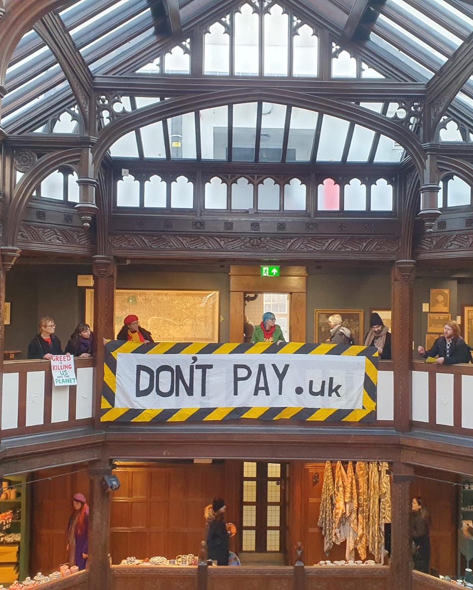 Last winter, we collaborated with @dontpayuk on #WarmUp actions across the country!

This year, we’re working with a whole range of groups to plan our biggest mobilisation yet!

Find more info and join us energyforall.org.uk/get-involved.h…

#EnergyForAll #ColdHomesKill