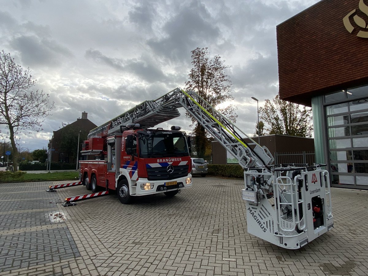 Hij is gearriveerd! Vanmorgen hebben we ons nieuwe redvoertuig opgehaald. De komende tijd gaan we aan de slag om vakbekwaam te worden met het voertuig. <a href="/vrutrecht/">Veiligheidsregio Utrecht</a>