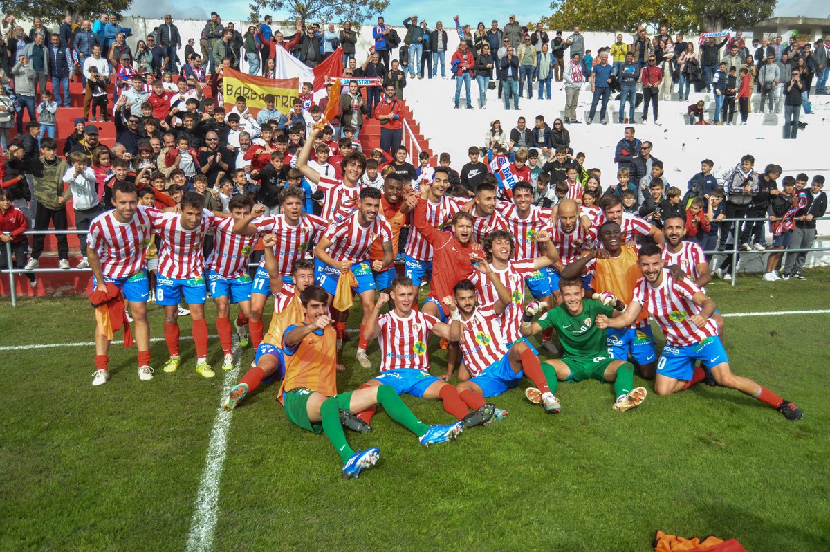 cgasco14's tweet photo. CREER que lo vas a conseguir  
FAMILIA @UD_Barbastro 🔴⚪️ https://t.co/x40WbdVTZw