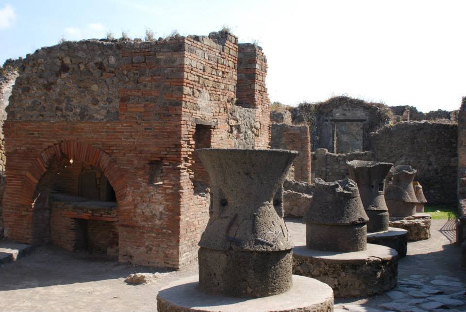 Roman History tweet media