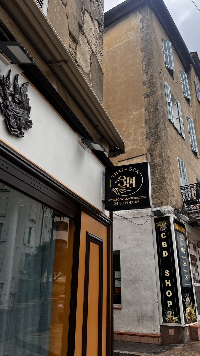 ThaiSpa3H's tweet photo. Chers amis, nous sommes ravis de vous présenter nos nouvelles offres  exceptionnelles.
Pour l’offre ”Achetez 5 fois un article et recevez-en 1 gratuitement“ et  l‘offre 
”Achetez 10 fois un article et recevez-en 3 gratuitement“.
Les prix sont basés sur les articles de notre menu https://t.co/JbdmTfknHE