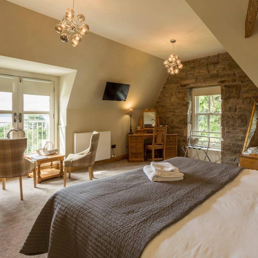AARatedTrips's tweet photo. 4 #AAStars &amp; 1 #AARosette have been awarded to @tayparkhouse! Built in 1863, it boasts a rich #Dundee heritage &amp; is the perfect location for a city escape! Unwind in their unique bedrooms that preserve the property's charm.

Take a look > https://t.co/xS78sOXAu6 https://t.co/fHTuVNy3jx