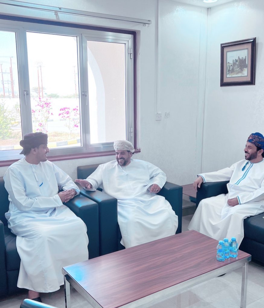 ناصر الحجري (@1awyernasser) on Twitter photo جانب من لقاء الاخ / محمد بن ناصر الحجـري عضو المجلس البلدي ممثل #ولاية_بدية مع المهندس / عبدالعزيز النصيري  #مدير_دائرة_الطرق في #شمال_الشرقية لمتابعة بعض الطلبات المتعلقة بهذا القطاع خاصة مسح الطرق واللوحات التعريفية،شكرًا أبو مازن على المتابعة الدؤوبة مع كافة القطاعات الخدمية. جانب من لقاء الاخ / محمد بن ناصر الحجـري عضو المجلس البلدي ممثل #ولاية_بدية مع المهندس / عبدالعزيز النصيري  #مدير_دائرة_الطرق في #شمال_الشرقية لمتابعة بعض الطلبات المتعلقة بهذا القطاع خاصة مسح الطرق واللوحات التعريفية،شكرًا أبو مازن على المتابعة الدؤوبة مع كافة القطاعات الخدمية.