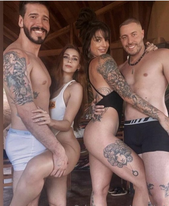 S&Oacute; hoje no feriad&atilde;o: minha sex tape swing por metade do pre&ccedil;o no meu of!!!! corre https://t.co/rIIWaxZdWI