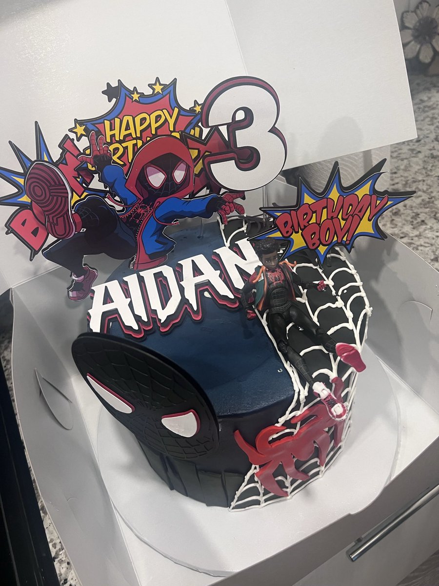 350BakeHouseCo's tweet photo. A twist on this character cake/Miles Morales.  So much fun creating! https://t.co/LXsbYwX50C