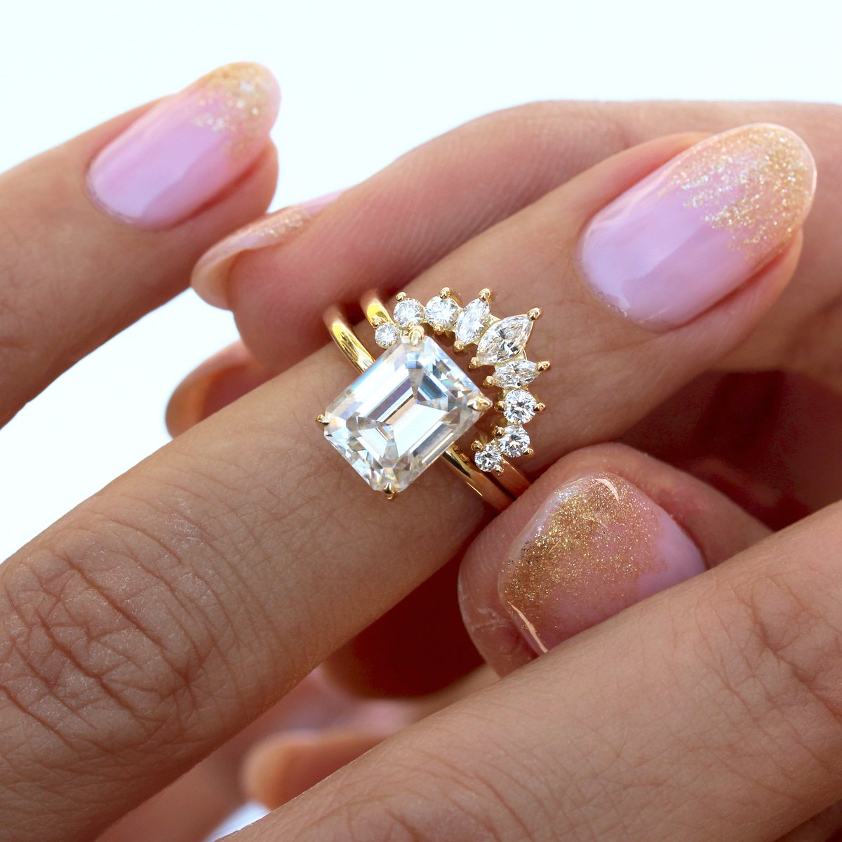 SillyShiny's tweet image. Unmissable! Check out this Art Deco Wedding Nesting Ring - Tessa ♥ .
sillyshiny.com/products/art-d…
#shesaidyes #DiamondStacking