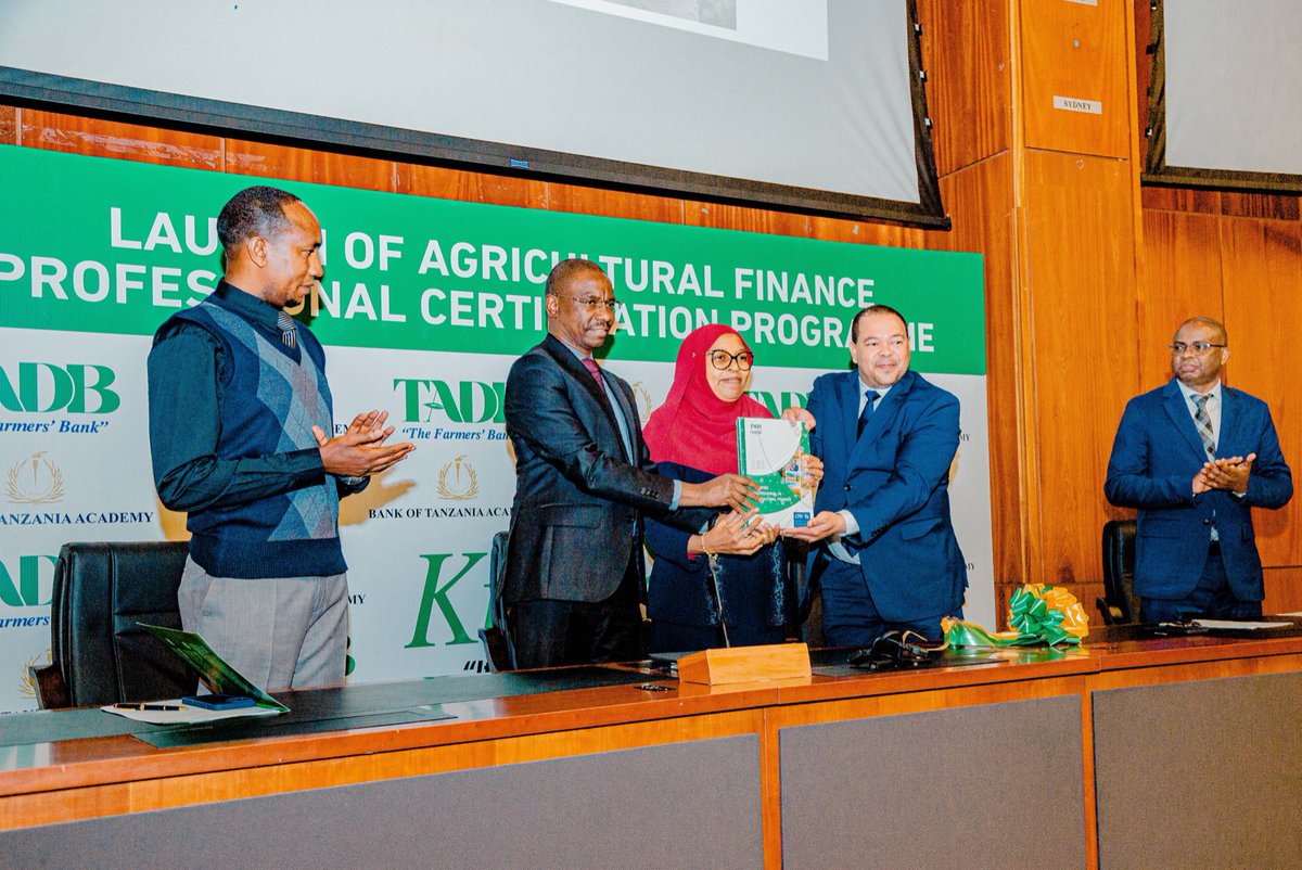 tadbtz's tweet photo. TADB, BoT wazindua programu ya mafunzo ya kuboresha ukopeshaji katika sekta ya Kilimo

TADB kwa kushirikiana na Chuo cha Mafunzo cha Benki Kuu (BoT Academy) wamezindua programu ya udhibiti wa wataalamu wa ukopeshaji sekta ya kilimo katika Ofisi ndogo ya BoT, Dar Es Salaam. https://t.co/9h9Lty73sE