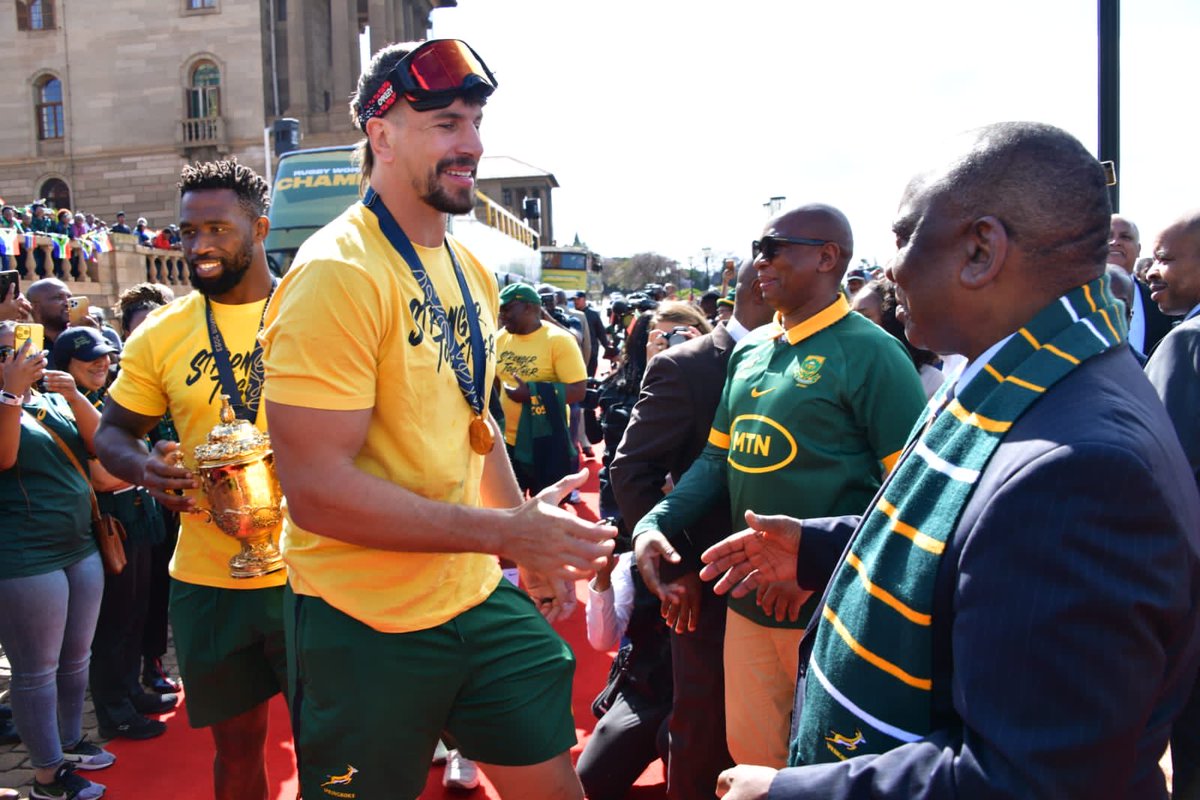ramalokot's tweet photo. “Never in the history of the Rugby World Cup has any team lifted the trophy on four occasions. Until now.  In doing so you have lifted the spirits of an entire nation and filled us with pride.  

You have united the South African people.” ~ @CyrilRamaphosa https://t.co/XywYZr7JKT