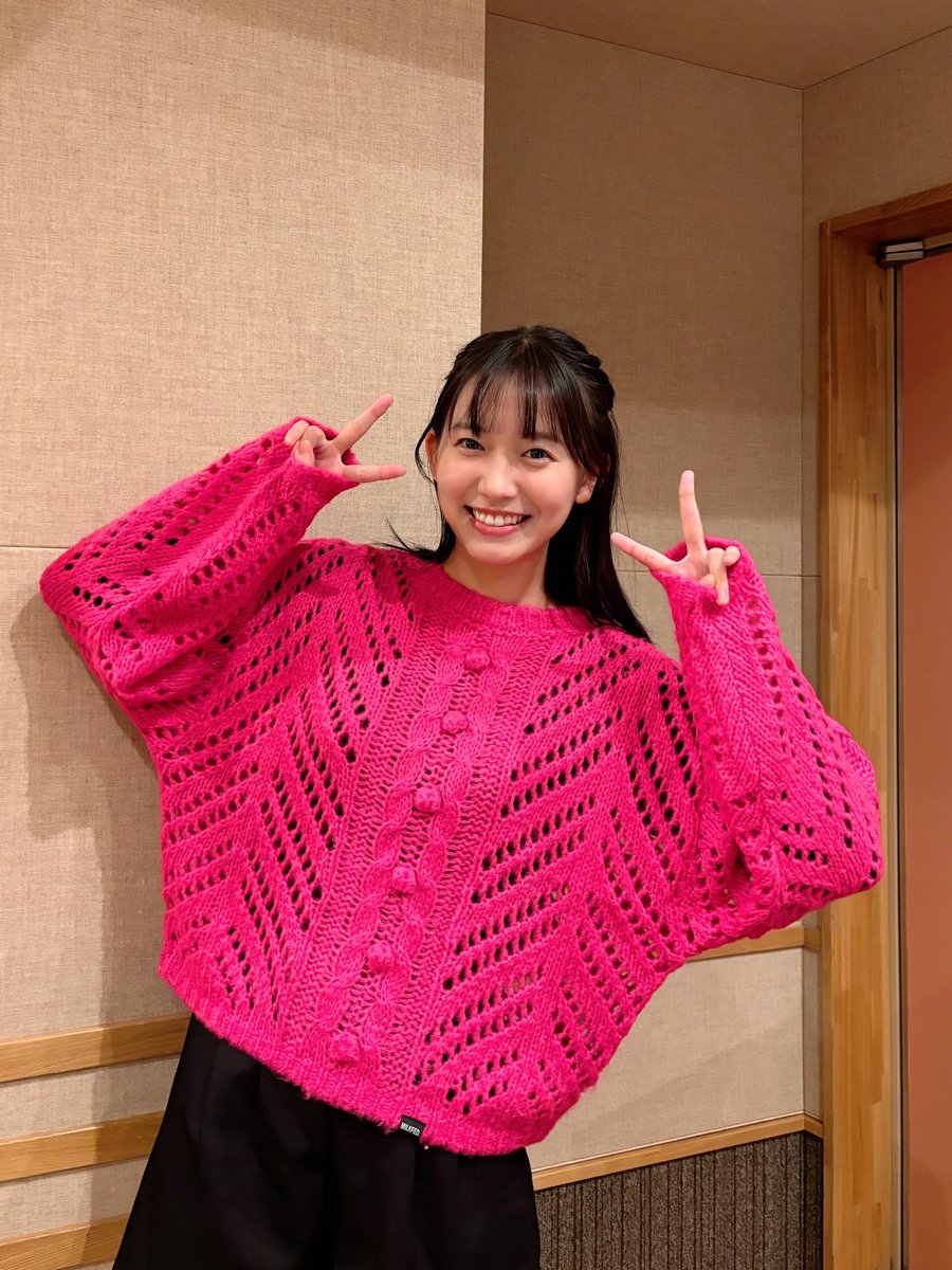 nenemaru0715's tweet photo. お知らせ🥰
2nd写真集の重版が決定いたしました！！

重版を記念致しまして、愛知県と大阪府でイベントを開催します✨✨
重版、初の地方イベント、とても嬉しいです☺️
皆様ありがとうございます🍀

詳細はこちらから☺︎
🔗イベント
https://t.co/I3aa0whwkb
🔗パネル
https://t.co/5arxm3r79f https://t.co/TNrYSu8sxu