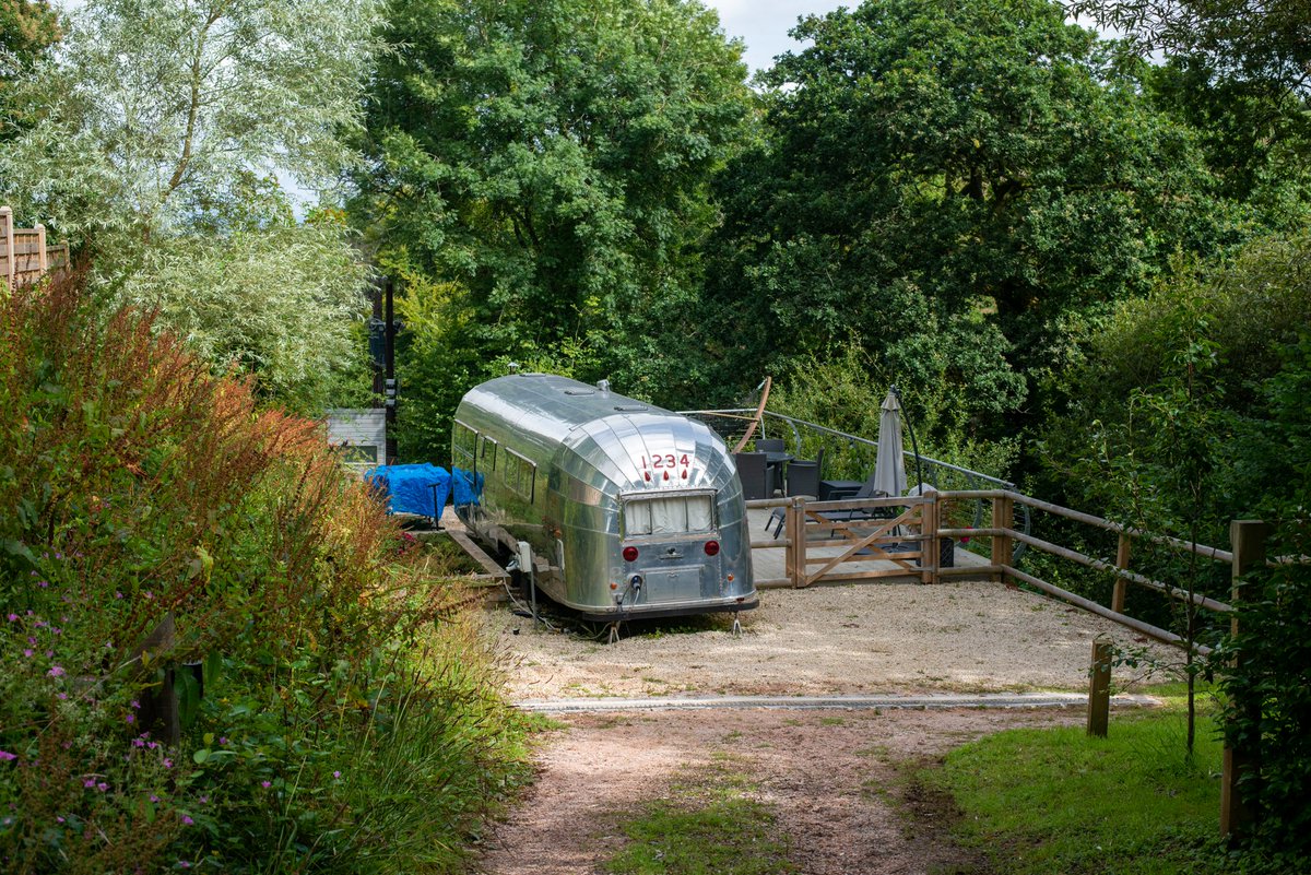 visitsouthdevon's tweet photo. 🌟 Hidden Gem Alert: Dittisham Hideaway! 🏡✨

Escape to the heart of Devon, where cosy accommodations meet breathtaking countryside views. Your 2024 tranquil getaway is just a booking away! 🏞️📆👇

https://t.co/wd4y4e5Q8z

#DittishamHideaway #DevonEscape #BookNow https://t.co/fqvRcVubEC