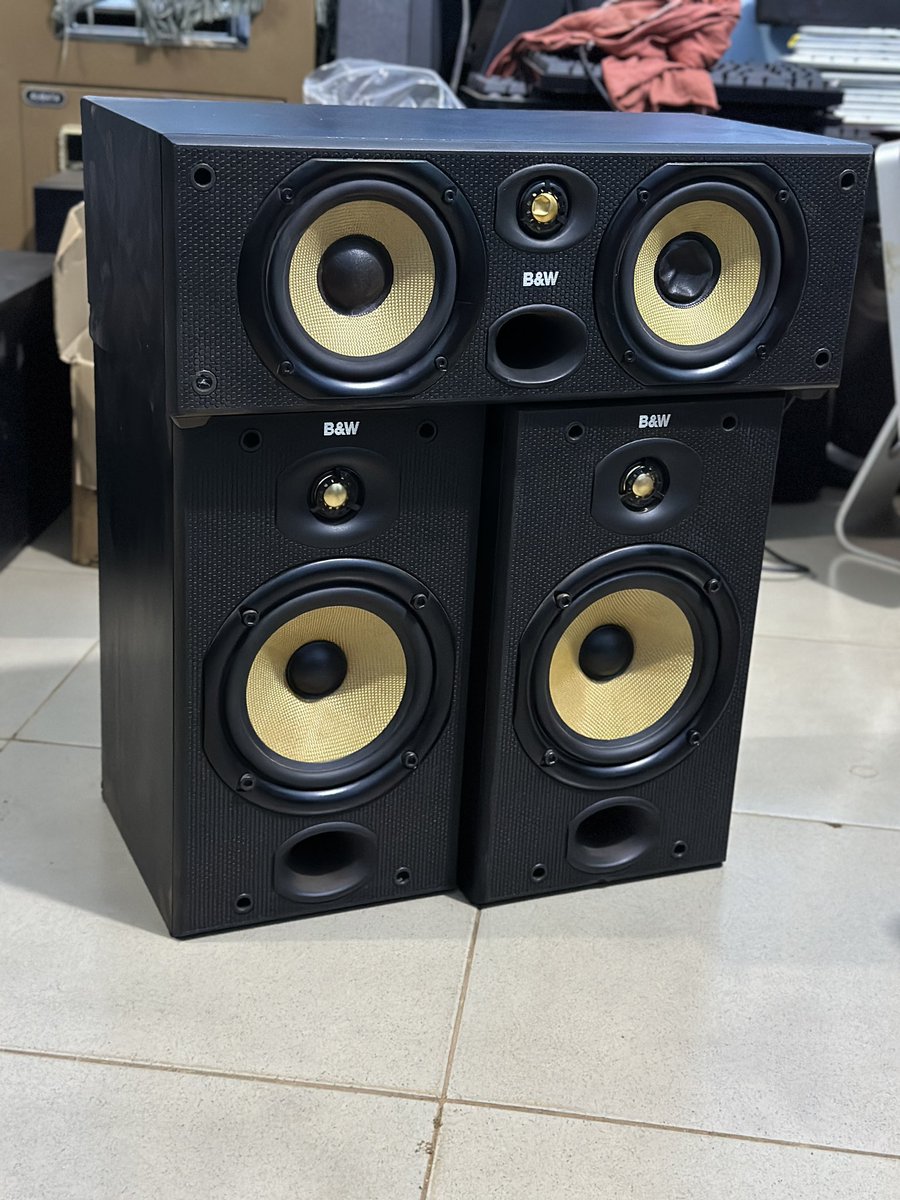 Rich_Kouevi's tweet photo. Blaffles pour Studio disponible a un très bon prix https://t.co/Vb0nvGzK1U
