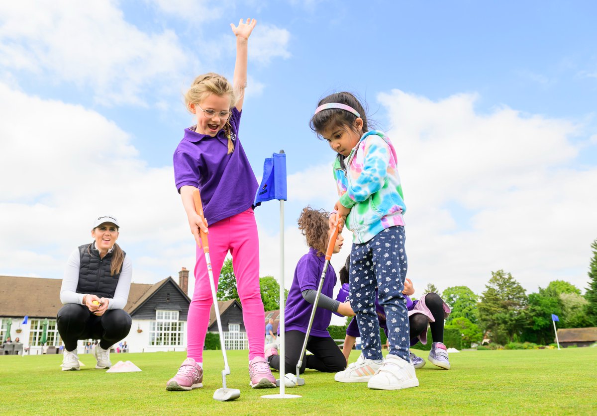 ⛳️ Register your interest in becoming a 
𝘾𝙤𝙢𝙢𝙪𝙣𝙞𝙩𝙮 𝙂𝙤𝙡𝙛 𝙄𝙣𝙨𝙩𝙧𝙪𝙘𝙩𝙤𝙧! 

In 2024, the new programme will be rolled out across GB&amp;I where individuals, once trained, can be paid to teach golf beginner activities 🙌

Tag a friend who you think would be great at