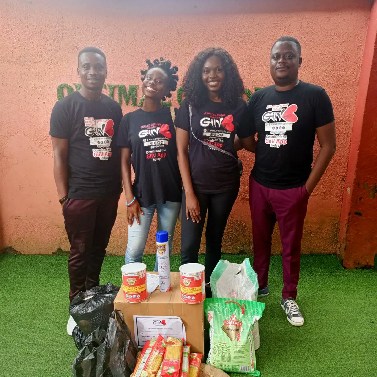 projectgiiv's tweet image. Peep throwbacks from our October outreach... 😁😎

It's two days to GiiVing smiles at our November visit to Peace of Life Orphanage. Send a DM to join us physically and send your donations.