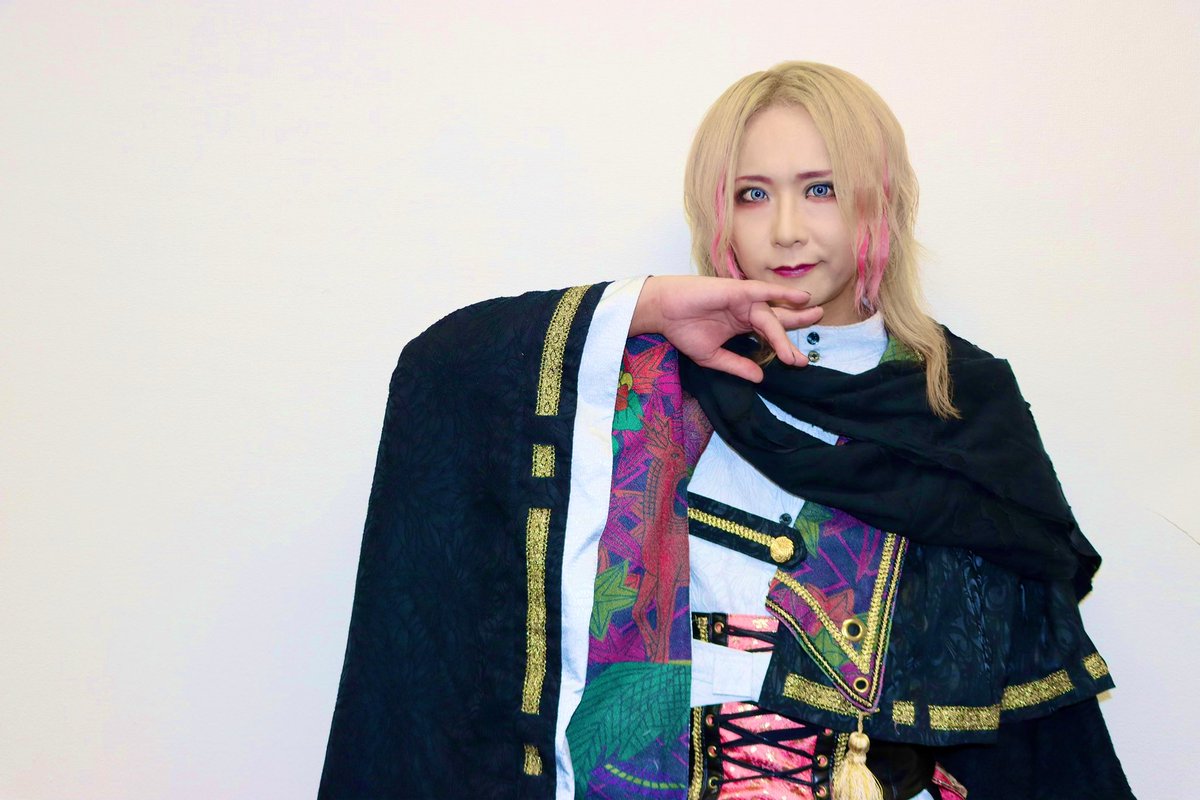 kiryu_official's tweet photo. 子龍限定「一色日和 生誕後夜祭1to1トーク会」ありがとうございました🌟

リクエスト衣装の結果は『花鳥風月』でした🎴
12月23日には子龍限定の「一色日和 クリスマスパーティー」もありますのでお楽しみに🎄 https://t.co/zBkx7QWDZH