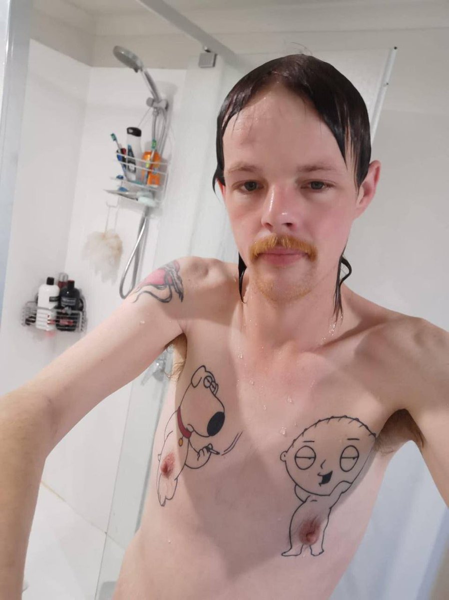 dimdamfx's tweet photo. just finished my shower.

ready to start the day https://t.co/Ew2IXYQpVi