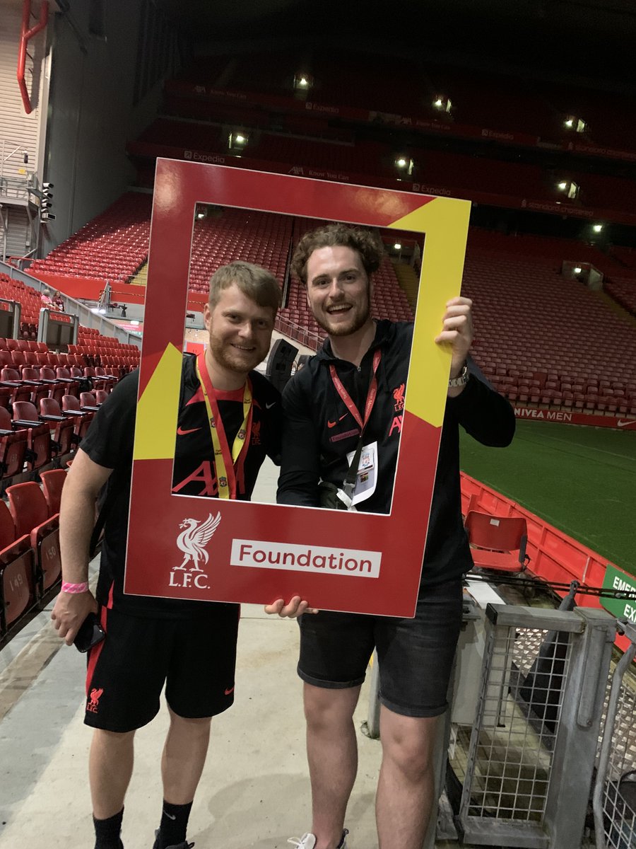 LFCFoundation's tweet photo. What a night 🤩 

Over £65,000 raised to support homeless people across Liverpool 

Thank you to everyone who supported #KipOnTheKop ❤️ 

Read more https://t.co/FV0kHQuRfj https://t.co/Ar5OTElvxG