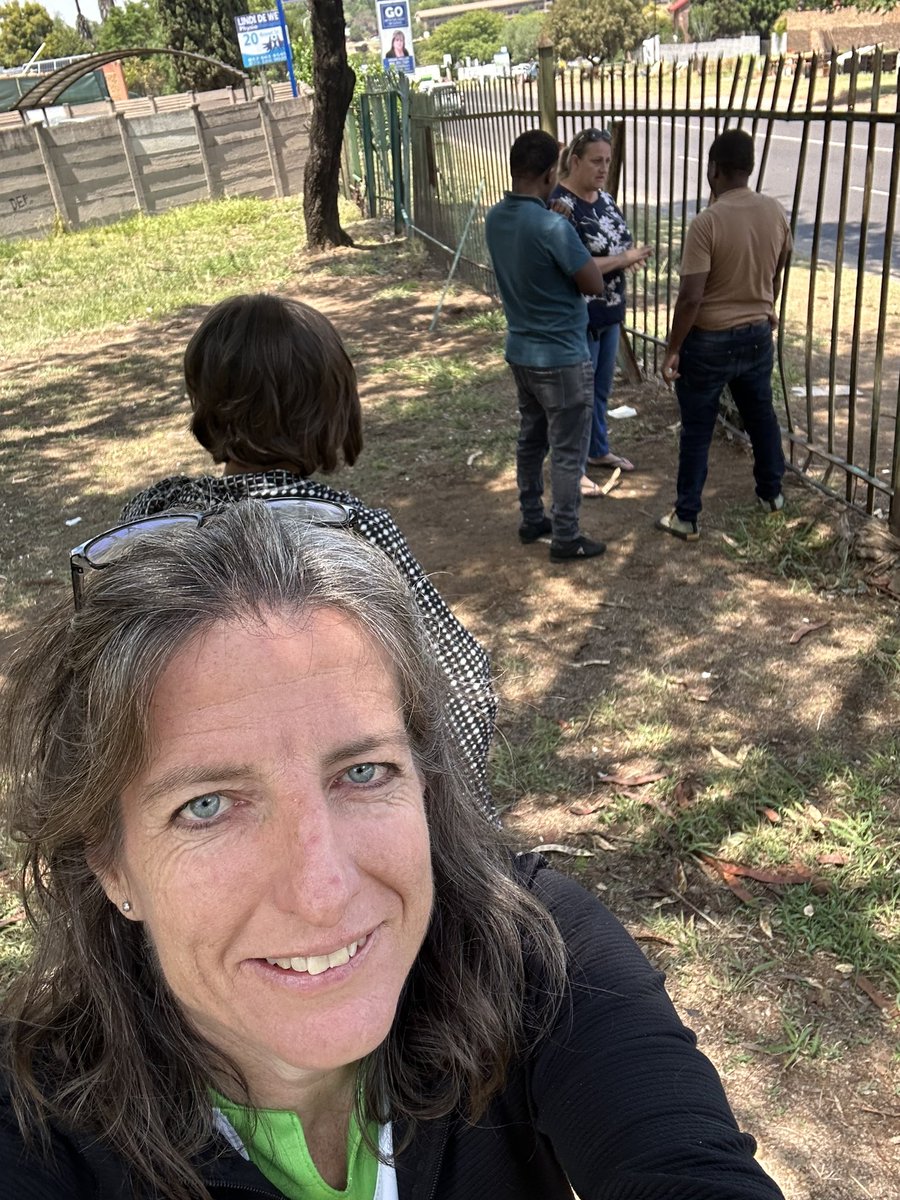 henriettefroh's tweet photo. Meeting with residents &amp; @CityTshwane officials to discuss adopt-a-spot application at Knoet Park, Rooihuiskraal. #ward64byelection #letsfixourward https://t.co/iuLbChoVpp