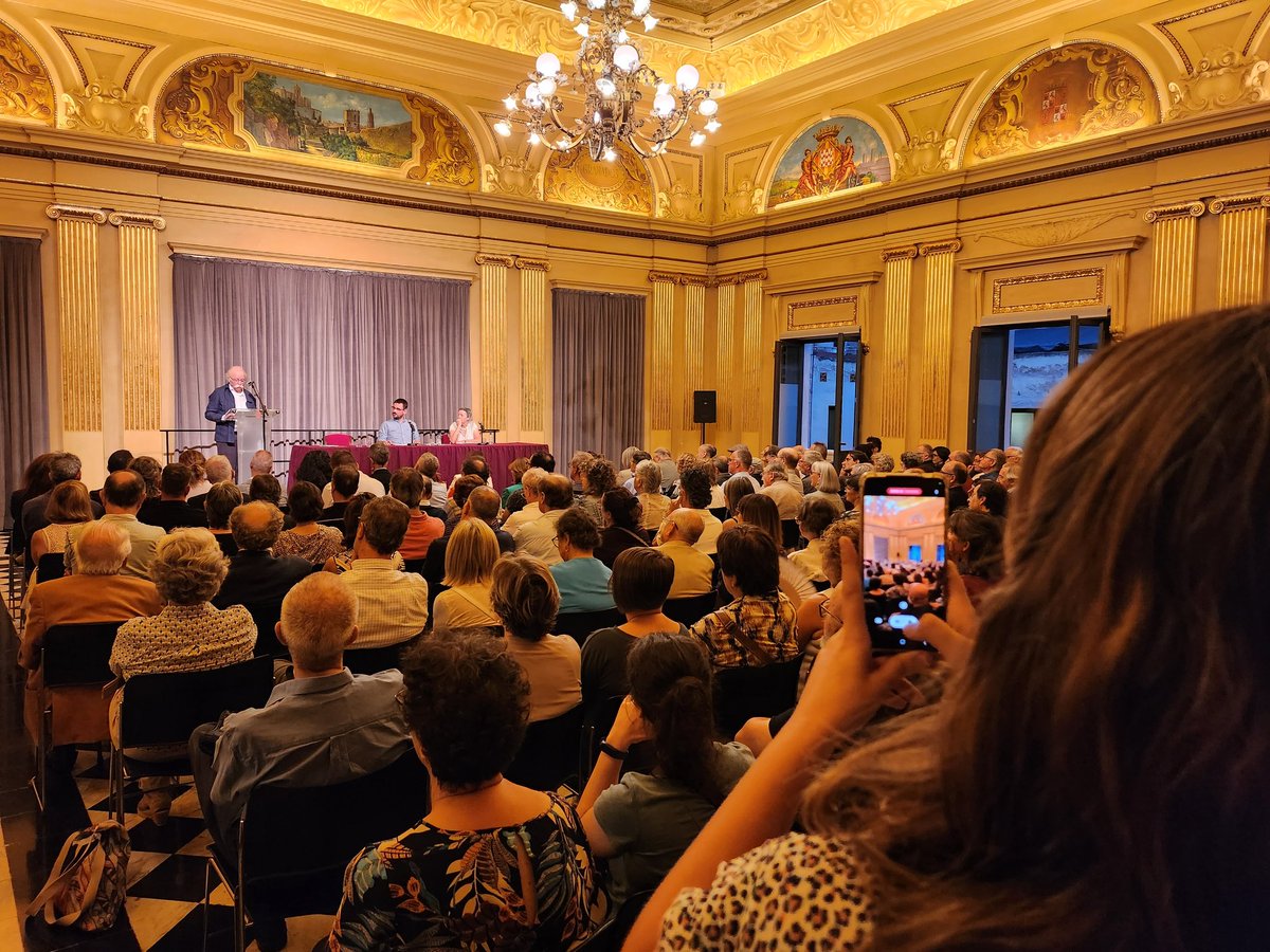Joan Boadas i Raset, nou cronista oficial de la ciutat de Girona.

<a href="/Girona_Cat/">Ajuntament de Girona</a> <a href="/arxiu_gi/">AMGirona</a>