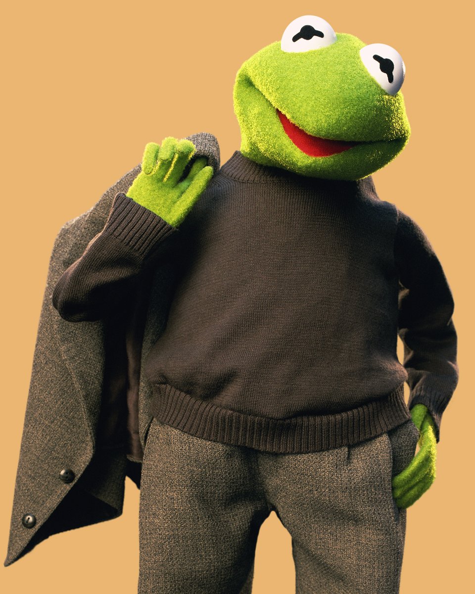 I'm so glad it's November – I can finally start wearing my Fall wardrobe! This outfit is the entire wardrobe... as a frog, I don't need much.