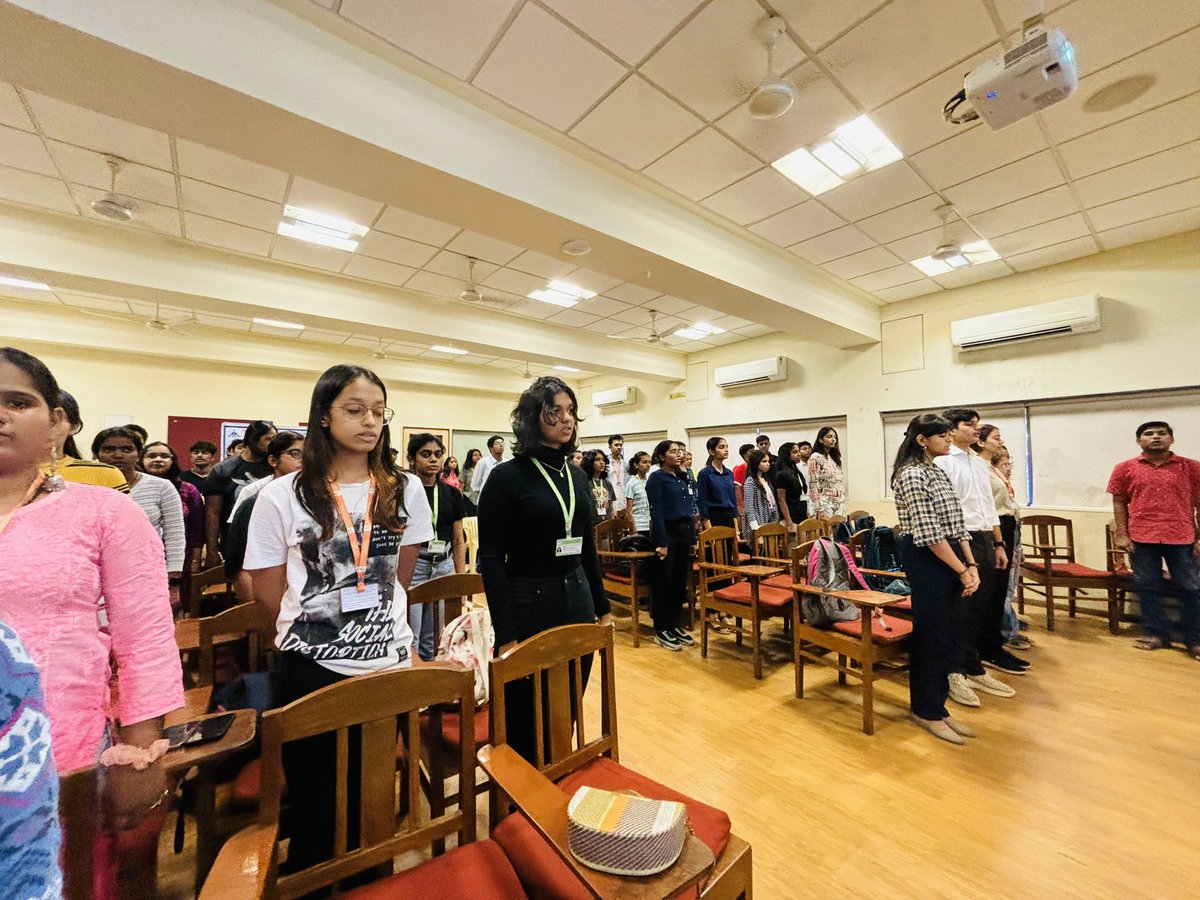 nssstandrews's tweet photo. At St. Andrews College, in a collaborative effort uniting NSS, DLLE and EOC our College's Vigilance Week Elocution Competition took center stage. This event was a powerful platform for students to address the issue of corruption.
@standrewsbandra @_NSSIndia @ConnectingNss https://t.co/wNTSNLbvLi