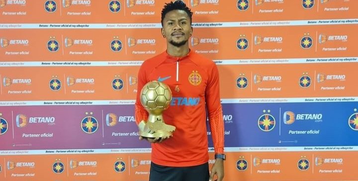 UnplayableZA's tweet photo. 𝗜𝗡 𝗥𝗢𝗠𝗔𝗡𝗜𝗔

Siyabonga Ngezana has been named the best player for round one of the Romanian Cup.

#UNPLAYABLE https://t.co/6T1igyXX3D