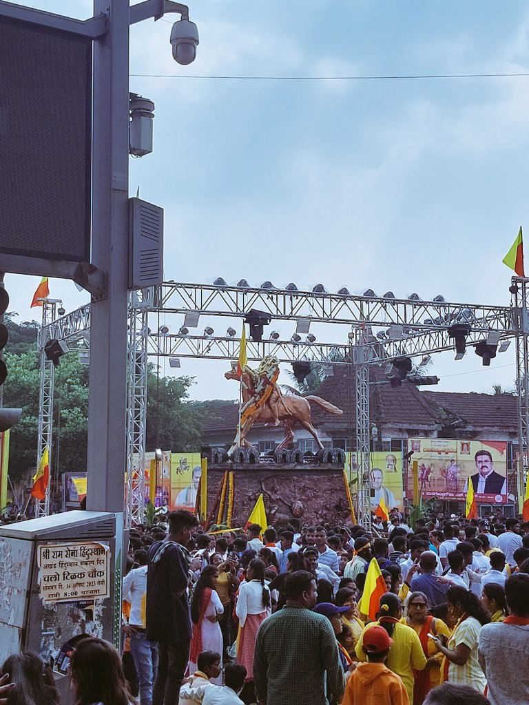 rose_rain_394's tweet photo. 💛❤️

#KannadaRajyotsava2023 
#ಕನ್ನಡರಾಜ್ಯೋತ್ಸವ https://t.co/0P1mulE6K3
