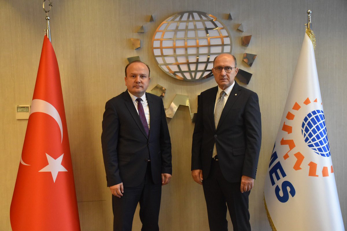 Ümraniye Sosyal Güvenlik Merkezi müdürü Sn. Olkan Uzman, İMES’te misafirimiz oldu.

Ümraniye ve çeşitli başlıklarda istişarelerde bulunduğumuz değerli müdürümüze nazik ziyaretleri için teşekkür ediyorum.