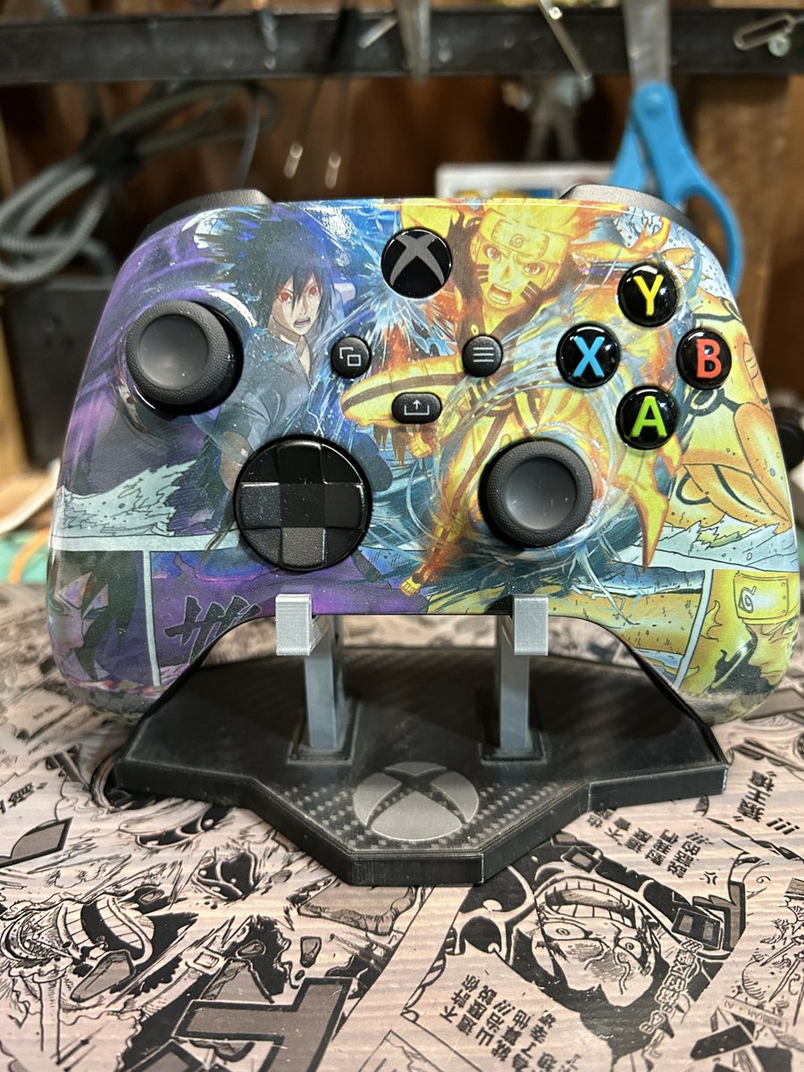 CesarsDesigns's tweet photo. Who you rolling with, sasuke or naruto?
.
#cesarsgaragedesigns #naruto #sasuke #boruto #xbox #xboxmvps #customxboxonecontroller #gamer #gamers #gamingcommunity #gamestyling #hydrodipping #fortnite #apexlegends #callofduty https://t.co/WrgFGiKCwF