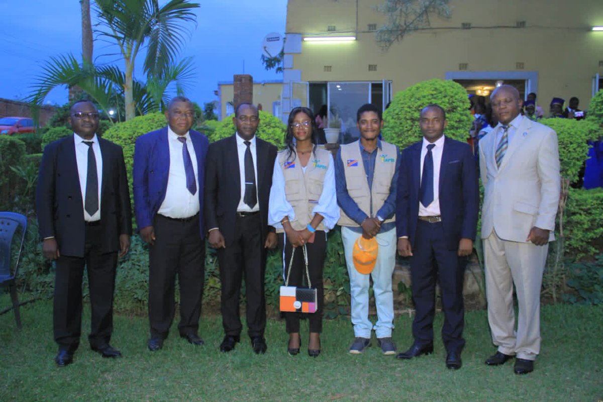 apdi_le10289's tweet image. L'ONG #APDI  a pris part le dimanche 29 octobre à #Kipushi (Haut-Katanga), à la cérémonie de remise des certificats Master of business in the street(MBS) organisée par l'ONG en partenariat avec ''Interweave Solutions''.
@JohnMatadi @JeunesseCN_RDC @MauricetteYowa7