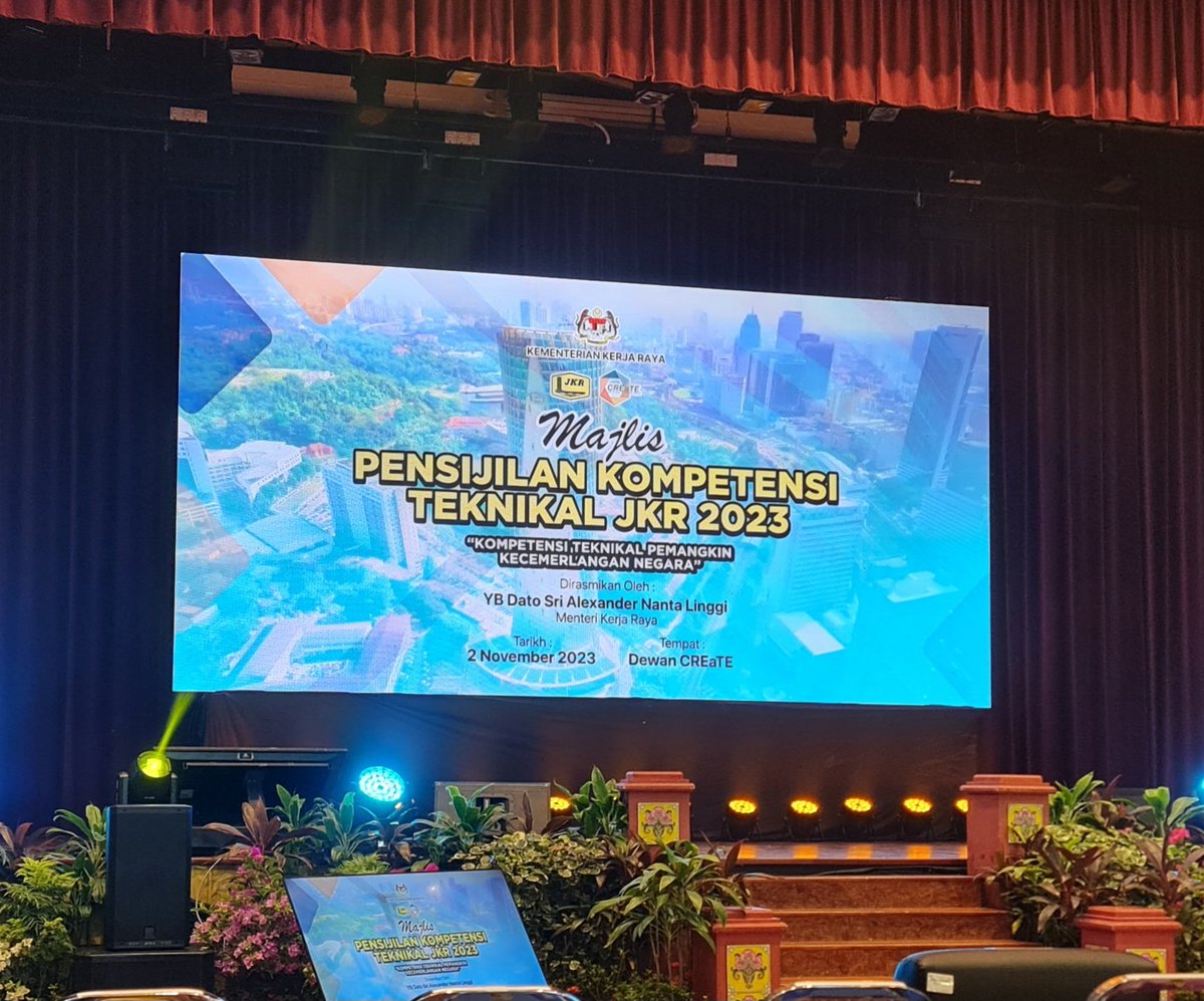 Majlis penganugerahan sijil kompetensi teknikal Jabatan Kerja Raya bagi tahun 2023.

Seramai 7 org pegawai drpd BPMek menerima persijilinan bagi kompetensi pengurusan woksyop, sistem penyaman udara &amp; sistem pencegah kebakaran.

Majlis berlangsung di JKR CREaTE.

<a href="/JKR_CKM/">JKR CAW. KEJ. MEKANIKAL</a>