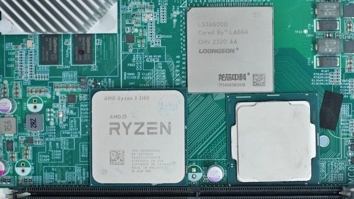 CeotechI's tweet photo. La CPU cinese Loongson sfida Zen 3 di AMD nei benchmark
#AMD #AMDRyzen33100 #Benchmark #Cina #Componenti #Corei310100F #CPU #Hardware #Intel #LoongArch #Loongson #Notizie #Novità #Prestazioni #Processori #Tech #TechNews #Tecnologia #Zen3
https://t.co/kwsEYNE9wD https://t.co/yEOpcAujZO