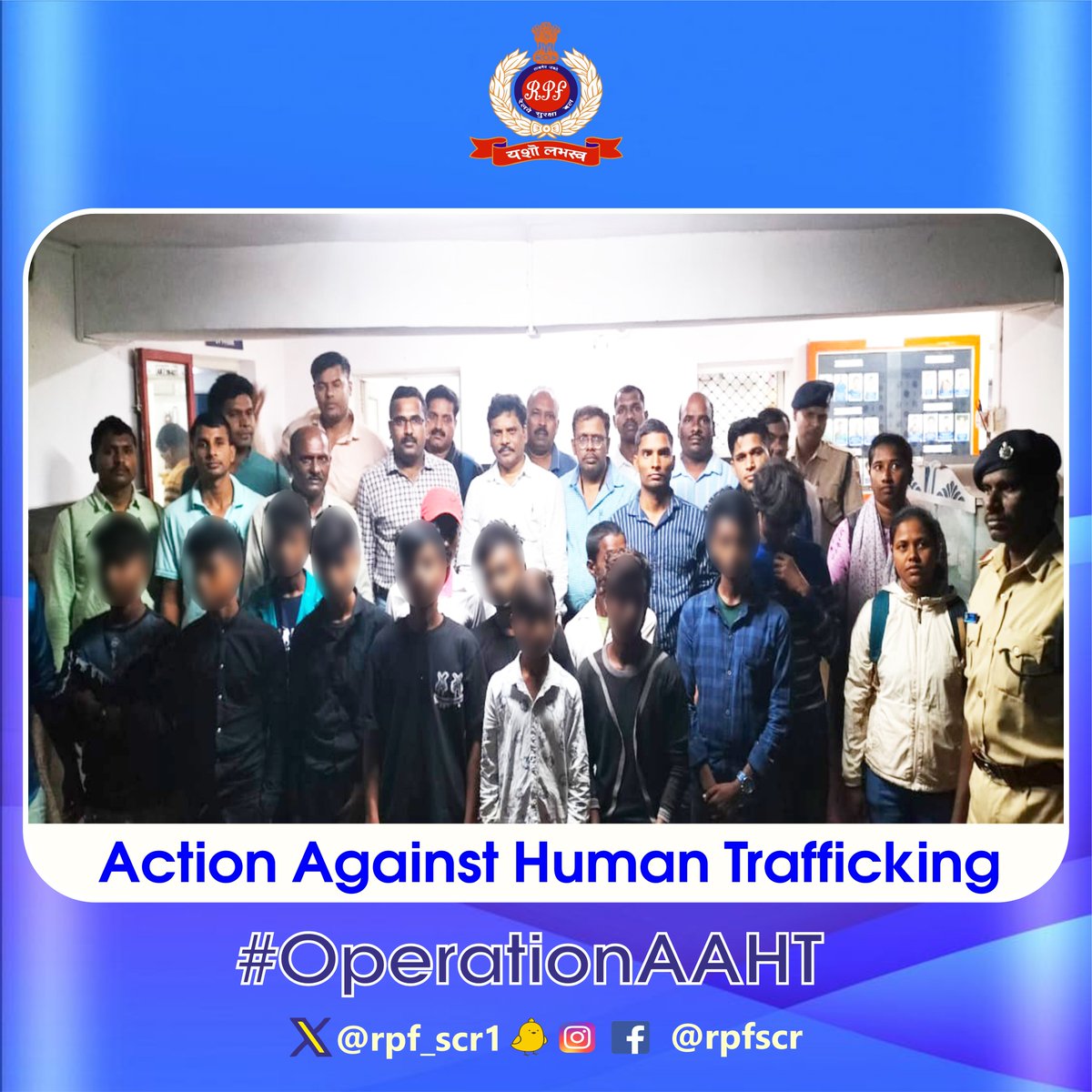 #RPF #Khammam along with @BBAIndia & other stake holders successfully rescued 5 boys & 4 tekhedhars who were being taken to #Hyderabad for labor work. Handed over to #ChildHelpline for care and protection. #OperationAAHT
@RPF_INDIA @SCRailwayIndia @RailMinIndia @rpfscr_sc
