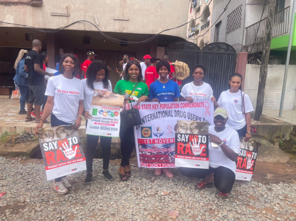 Com. Gideon Nwankwo of Abia State who recently won the key population Coordinator Position sets the ball rolling leading a crowd to a sensitization match on dangers of drug abuse.
Yes, @electoralcollng did more than enough.

Yes, the World can still be a better place for all.